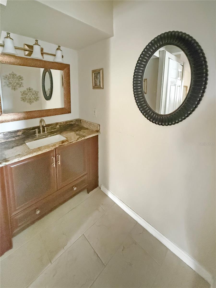 Image 7 of 14 For 257 Fairbairn Drive