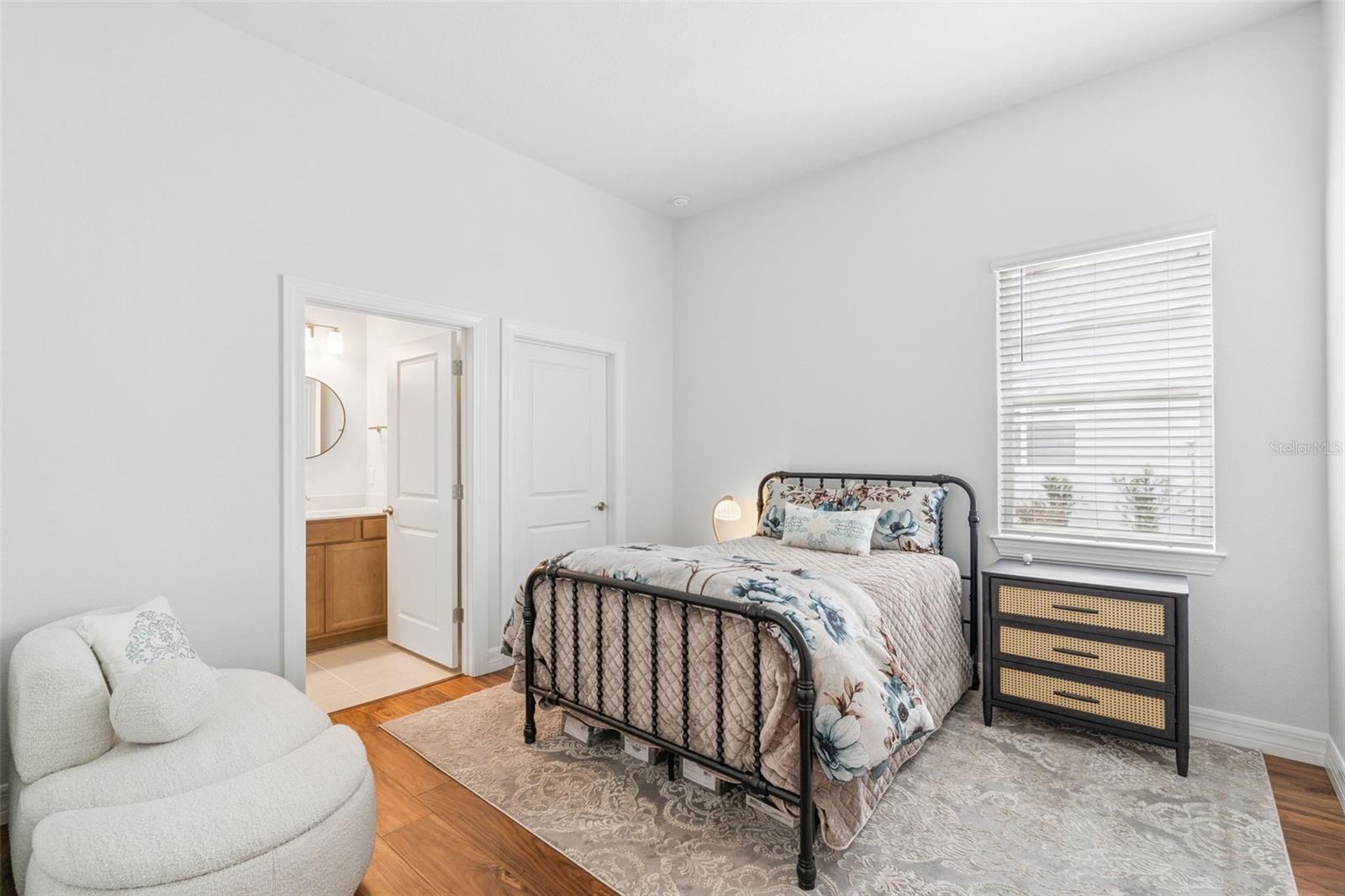 Image 15 of 23 For 1517 Evening Summit Circle