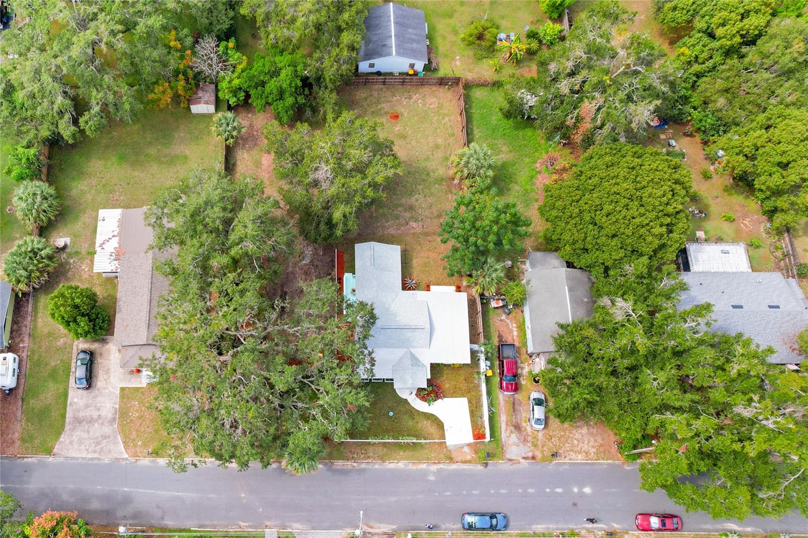 Image 31 of 38 For 245 Rhodes Street