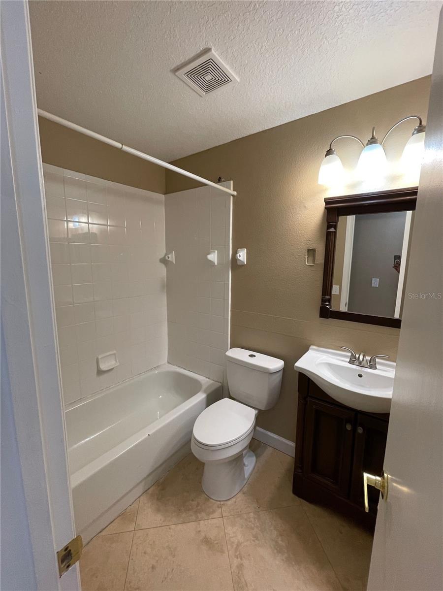 Image 14 of 28 For 769 Orchid Drive A