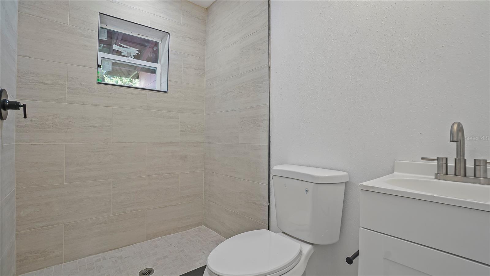 Image 10 of 12 For 5717 Lawndale Road B