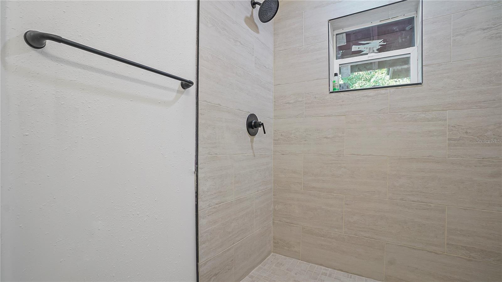 Image 11 of 12 For 5717 Lawndale Road B