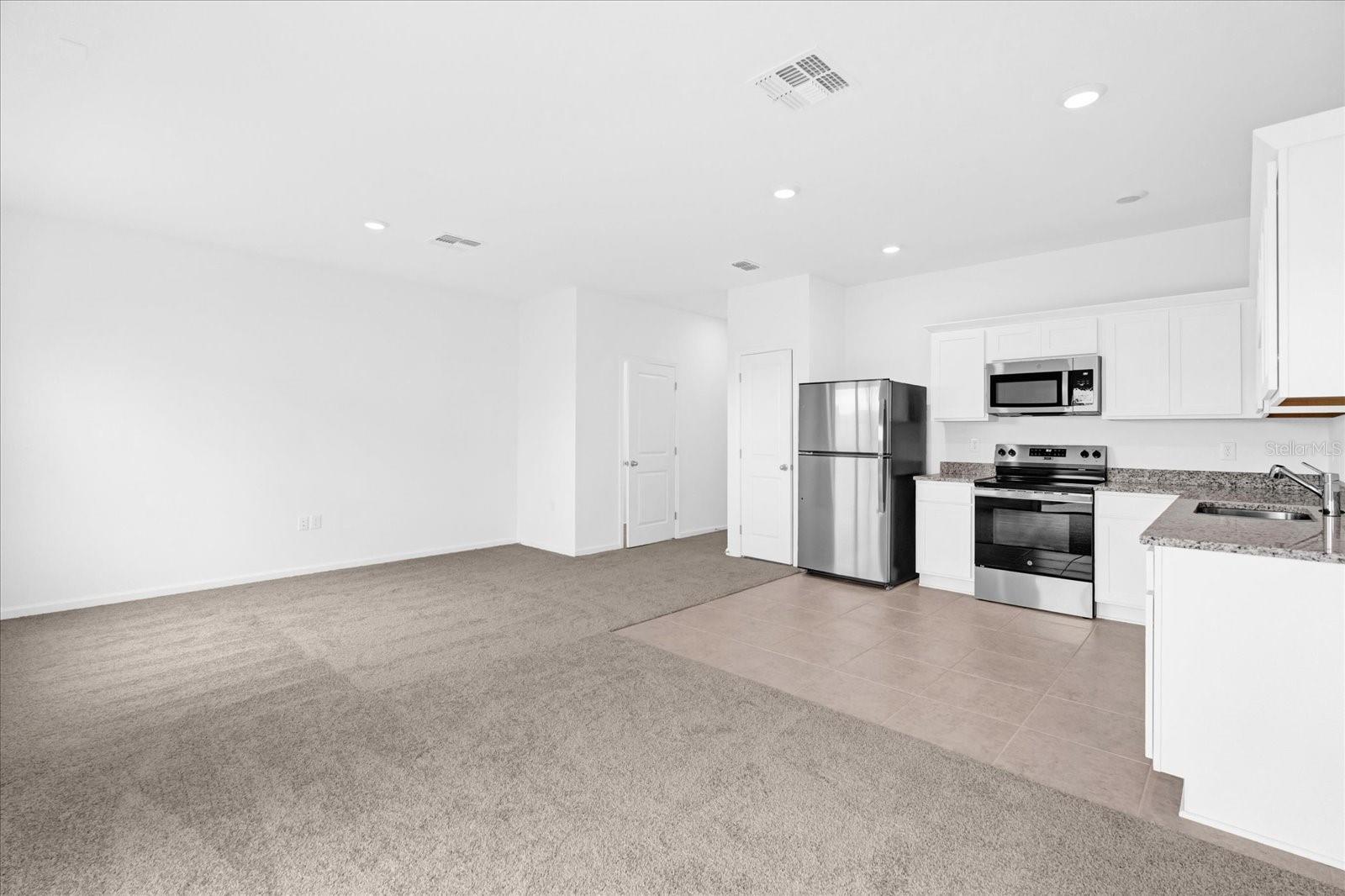 Image 5 of 32 For 5942 Chestnut Grove Place