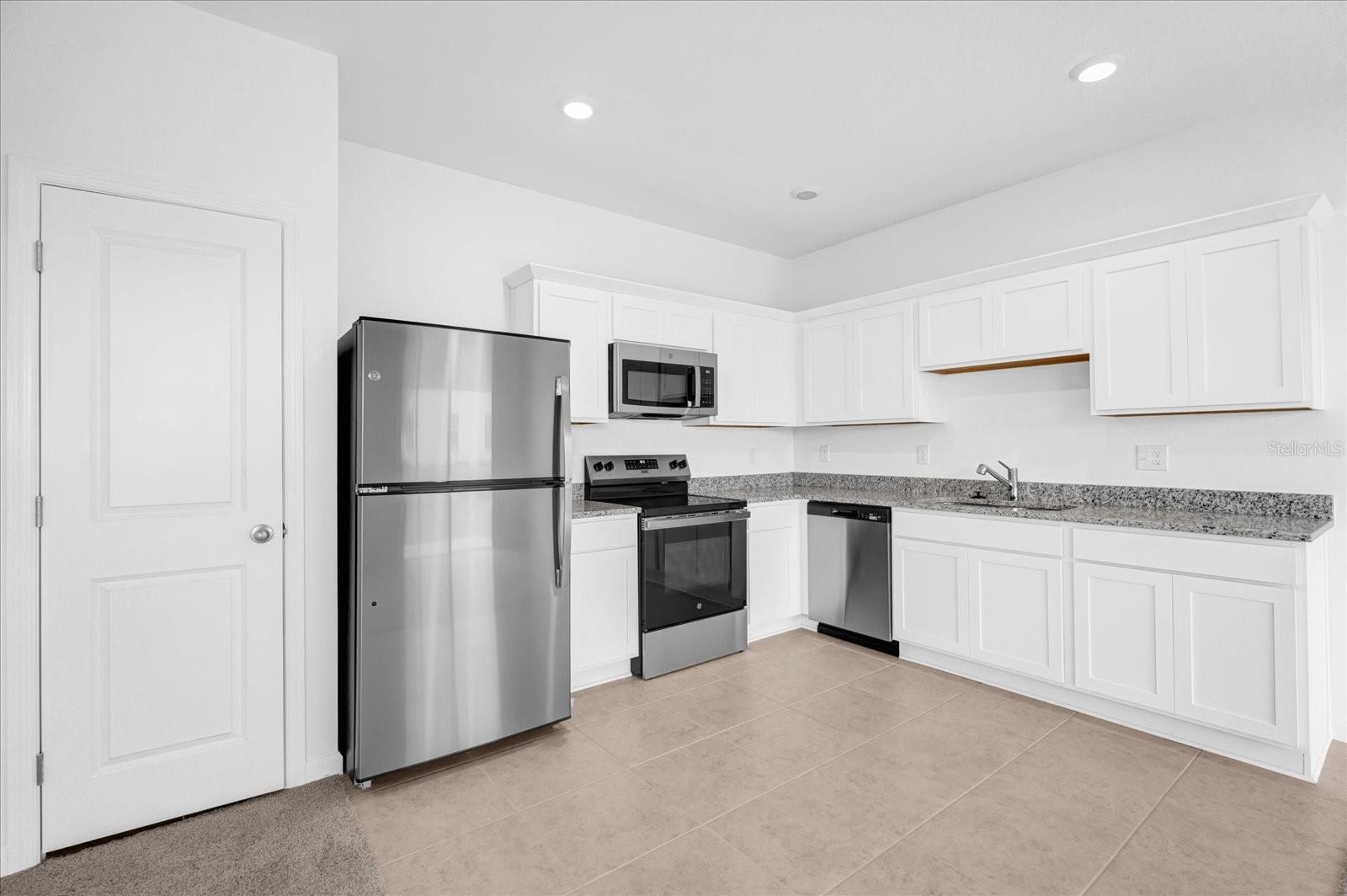 Image 6 of 32 For 5942 Chestnut Grove Place