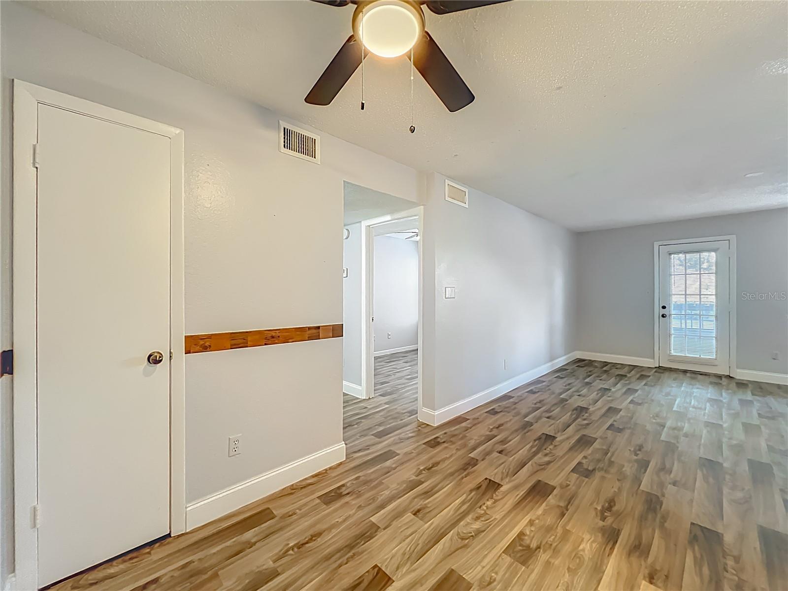 Image 20 of 46 For 4301 Lizshire Lane 107