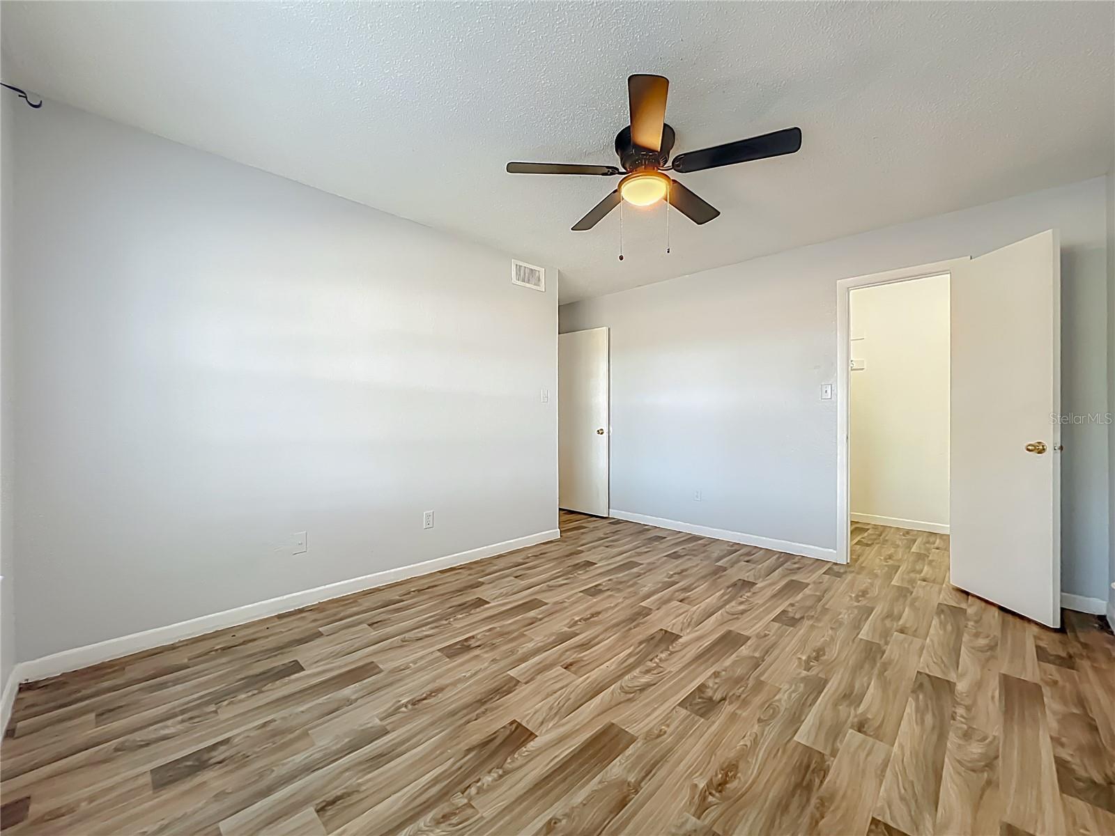 Image 34 of 46 For 4301 Lizshire Lane 107