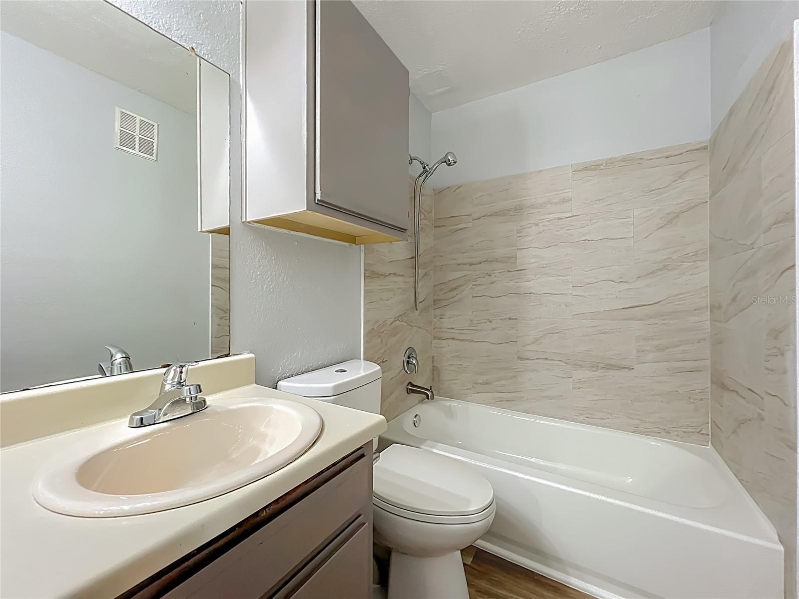 Image 37 of 46 For 4301 Lizshire Lane 107