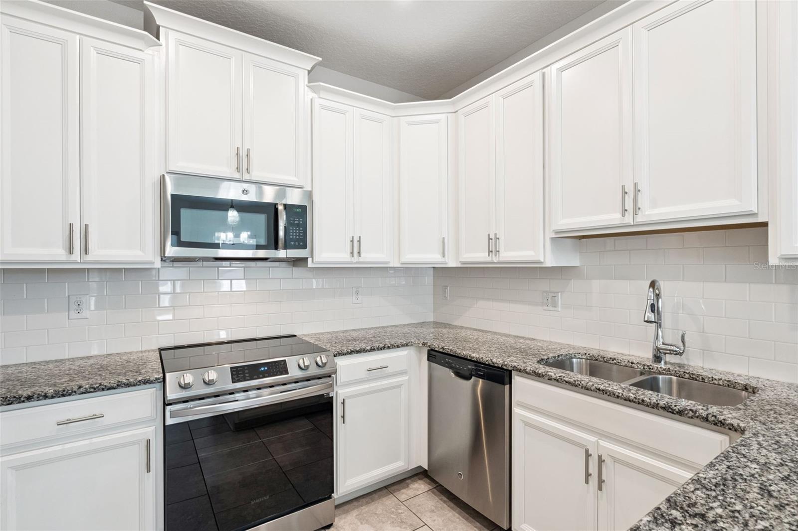 Image 6 of 31 For 3547 Fairwaters Court A