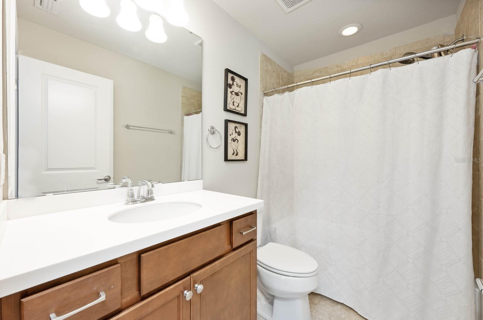 Image 18 of 25 For 7327 Duxbury Lane