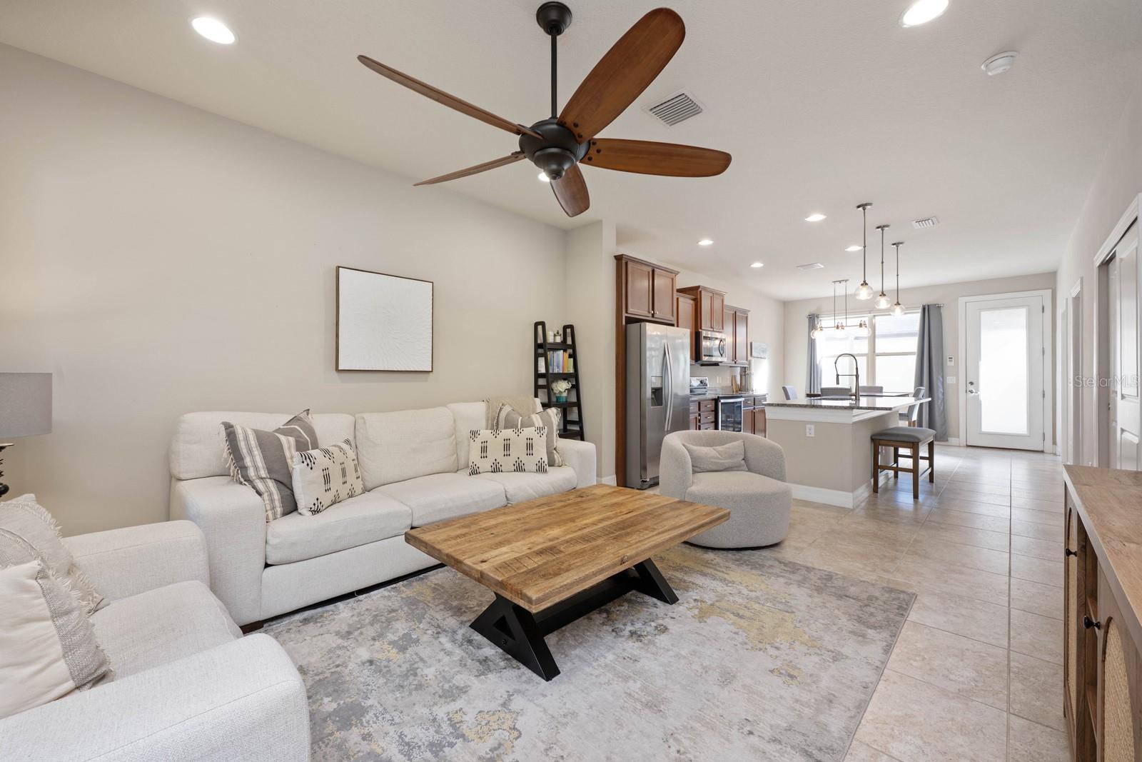 Image 4 of 25 For 7327 Duxbury Lane