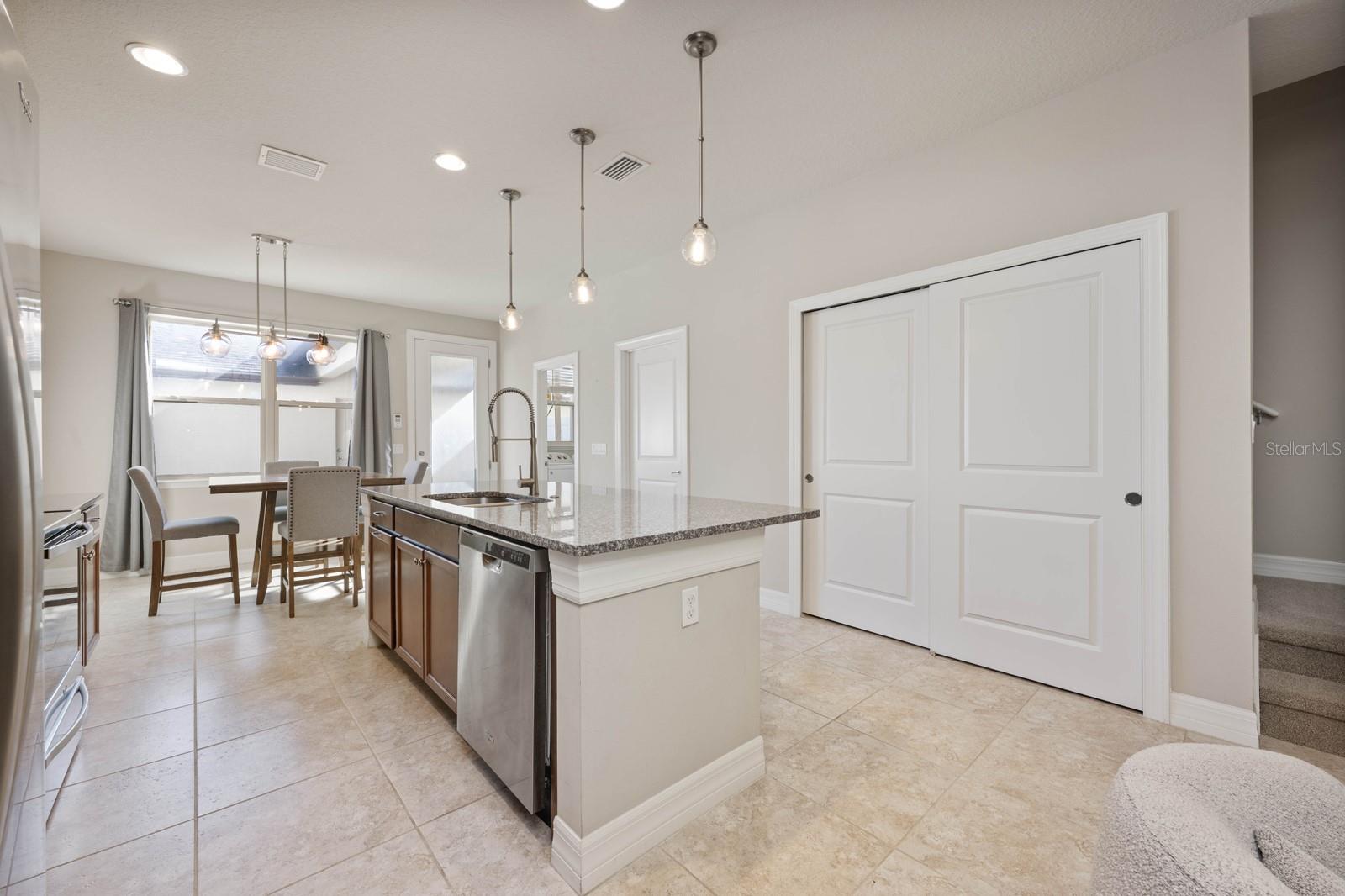 Image 7 of 25 For 7327 Duxbury Lane