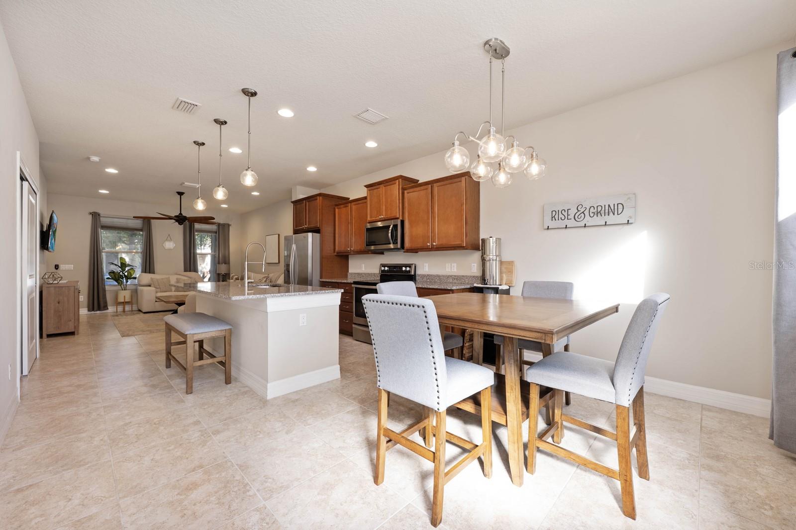 Image 8 of 25 For 7327 Duxbury Lane