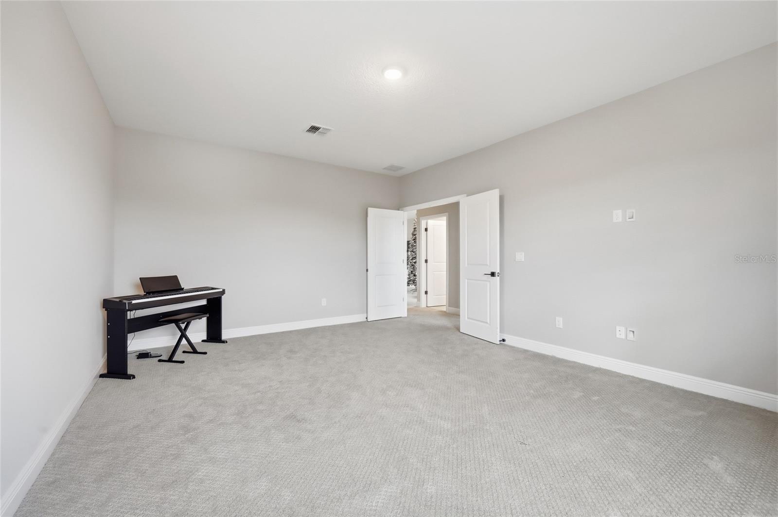 Image 37 of 59 For 5074 Breezy Acres Street