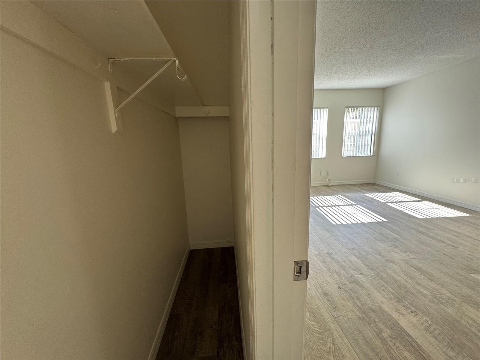 Image 27 of 30 For 523 Summerlin Avenue 1