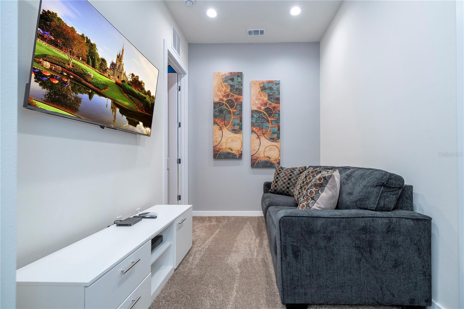 Image 13 of 39 For 7514 Sunflower Circle