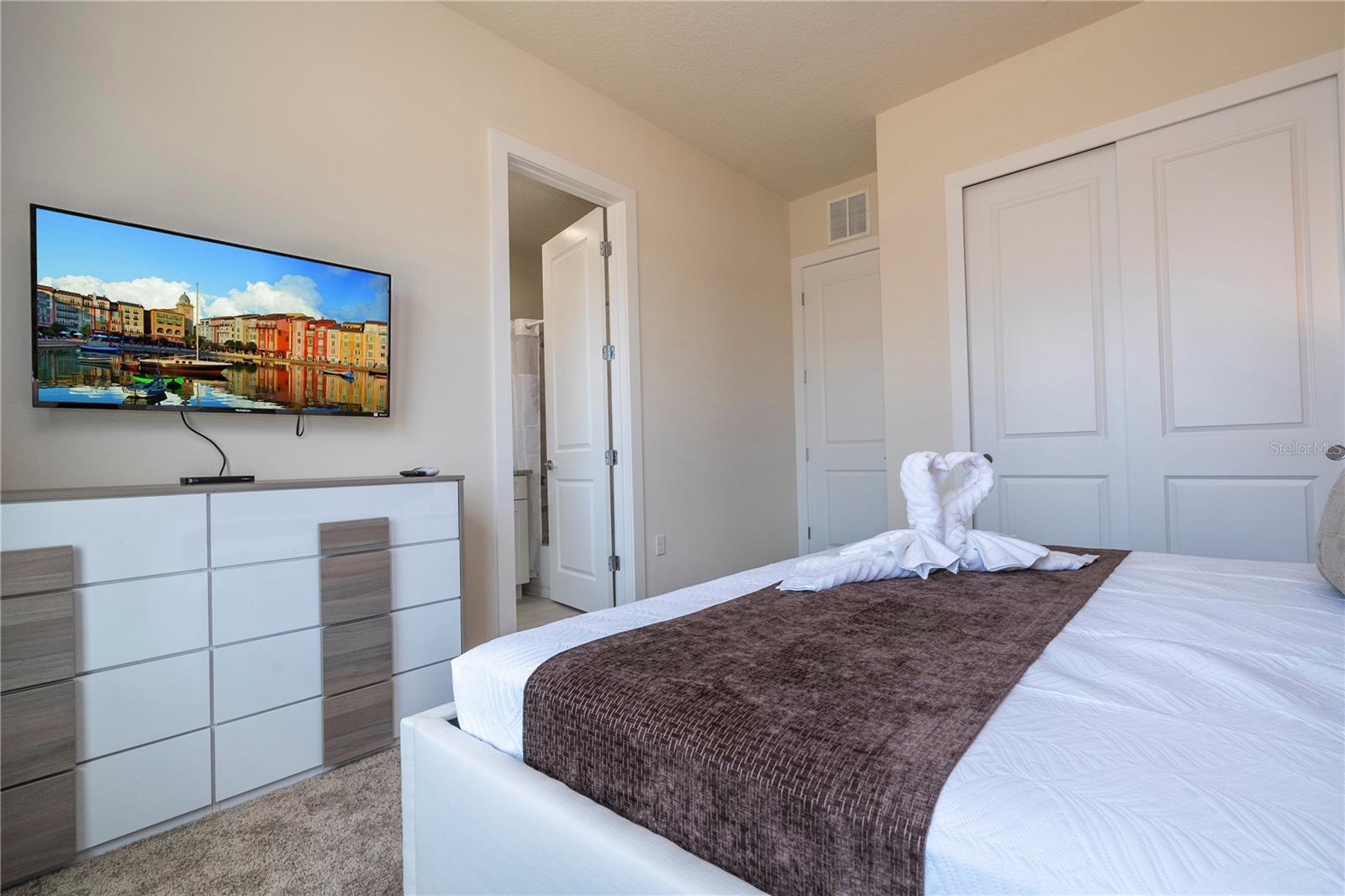 Image 22 of 39 For 7514 Sunflower Circle