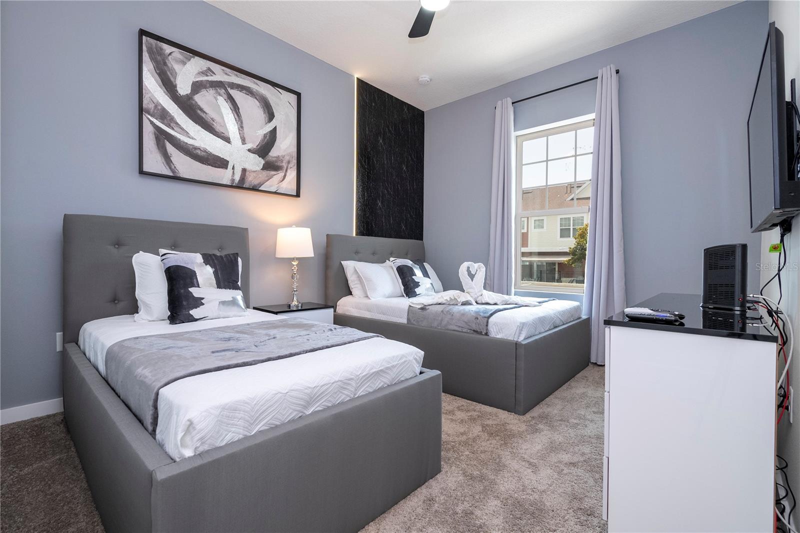 Image 3 of 39 For 7514 Sunflower Circle