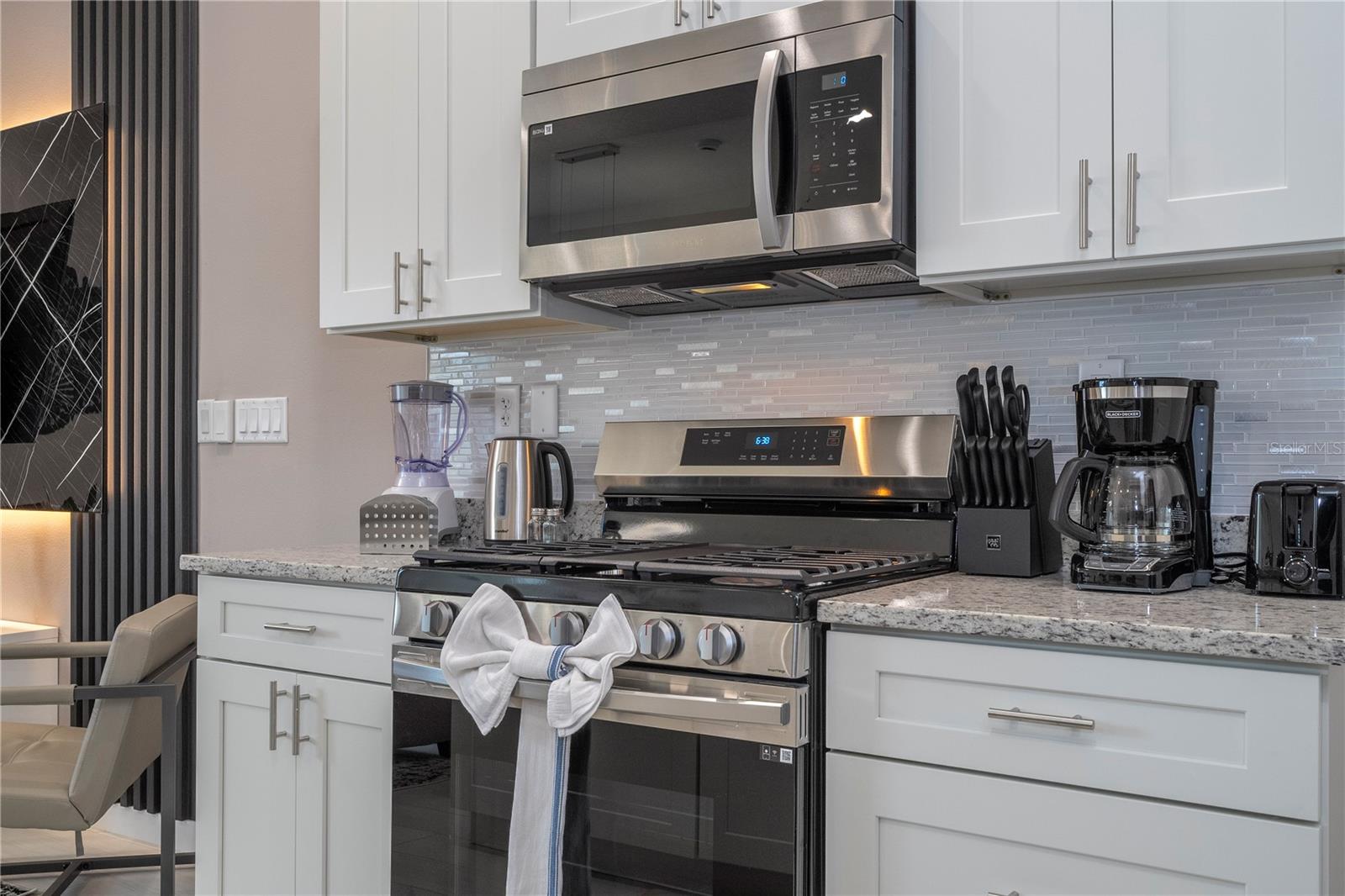 Image 7 of 39 For 7514 Sunflower Circle