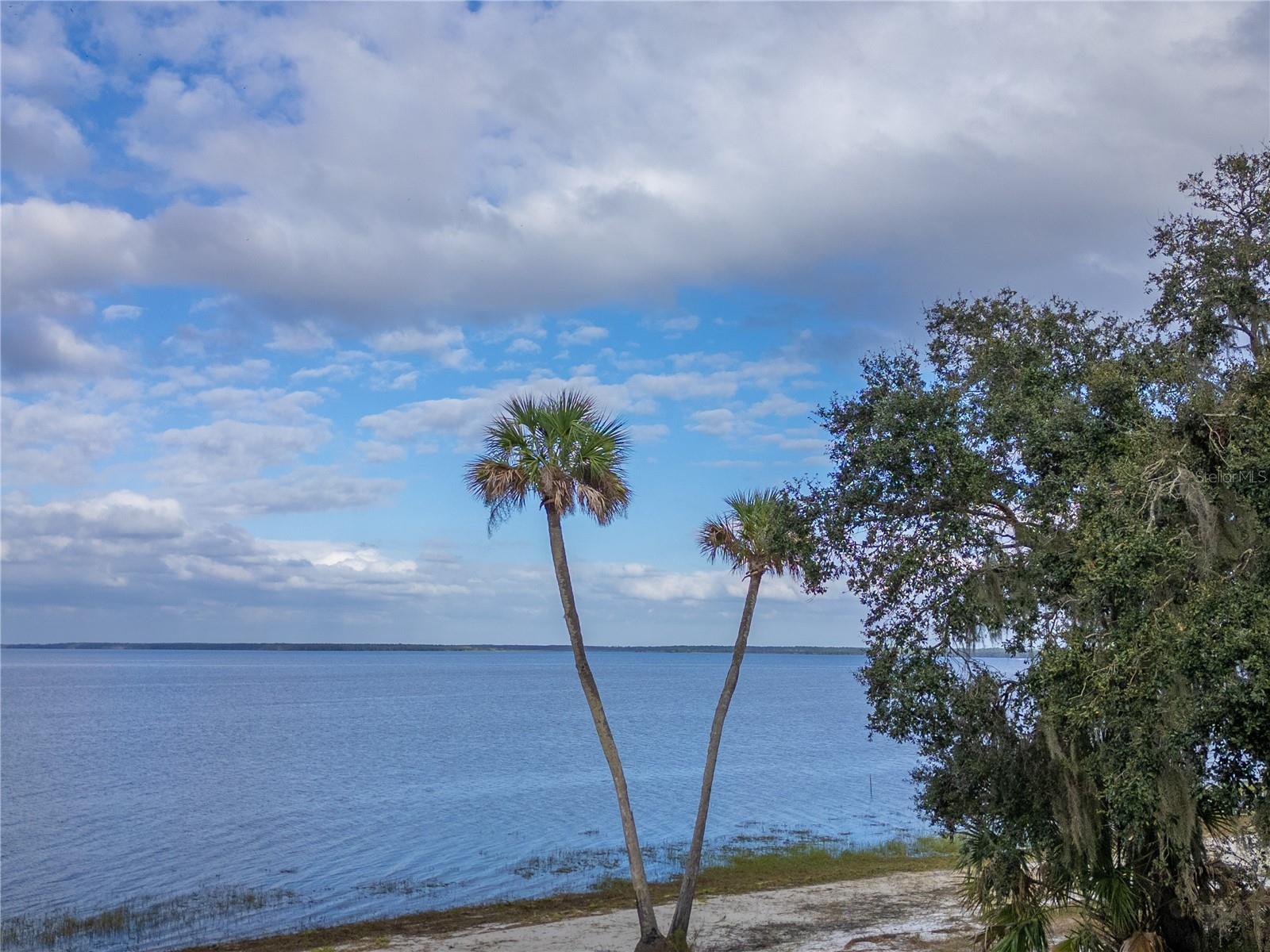 Image 10 of 44 For 2518 Fort Lane Road