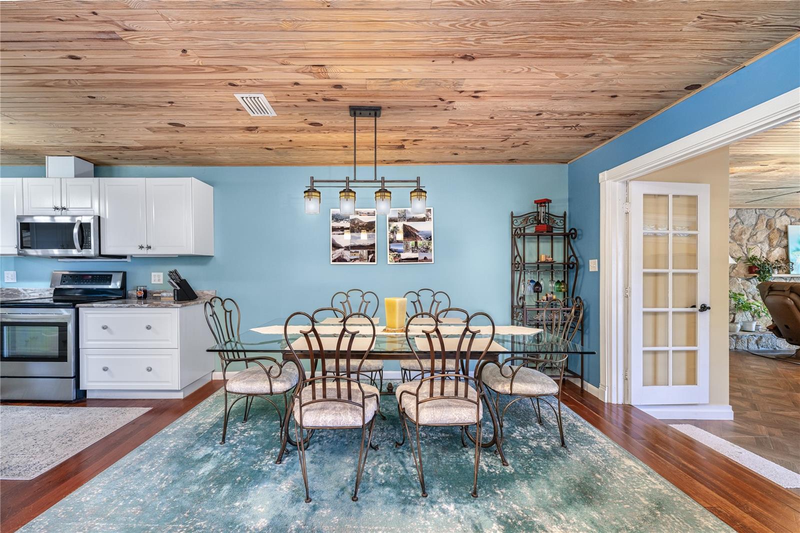 Image 16 of 44 For 2518 Fort Lane Road