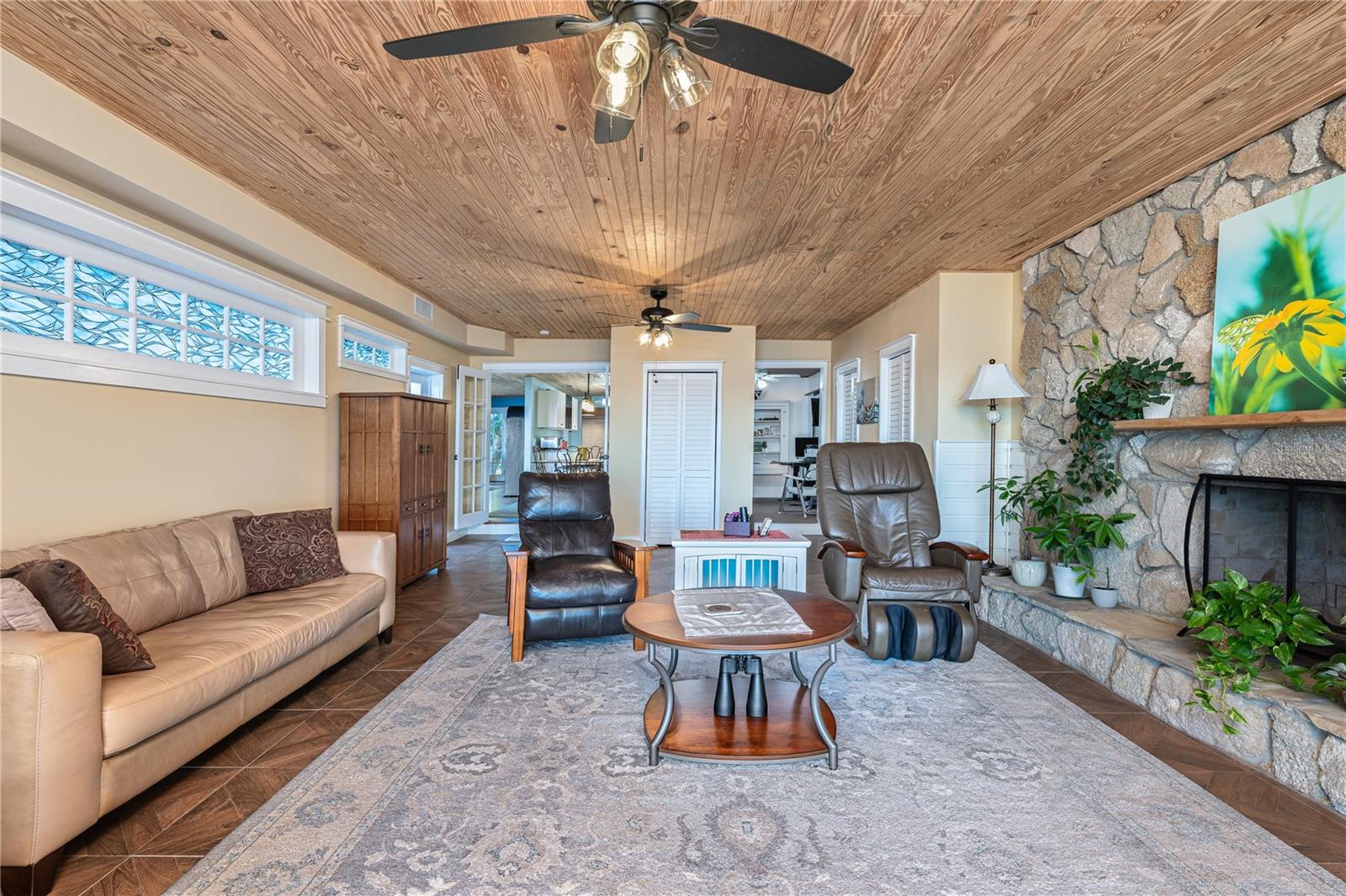 Image 18 of 44 For 2518 Fort Lane Road