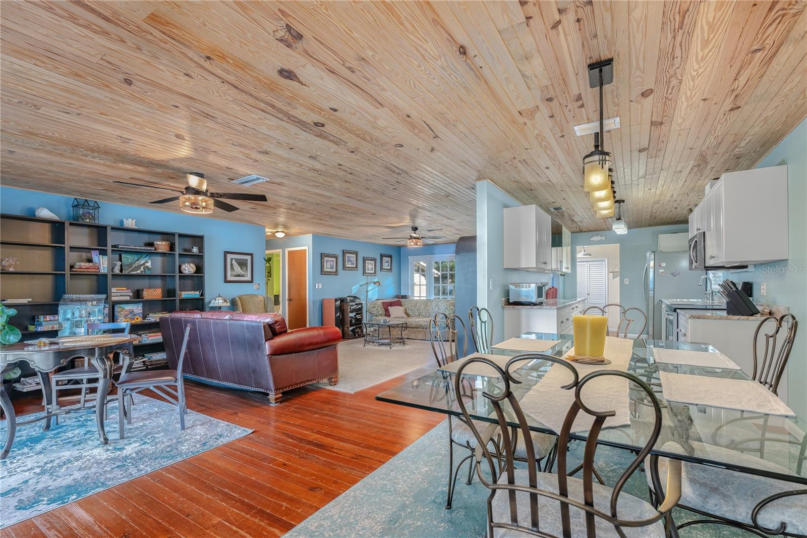 Image 20 of 44 For 2518 Fort Lane Road