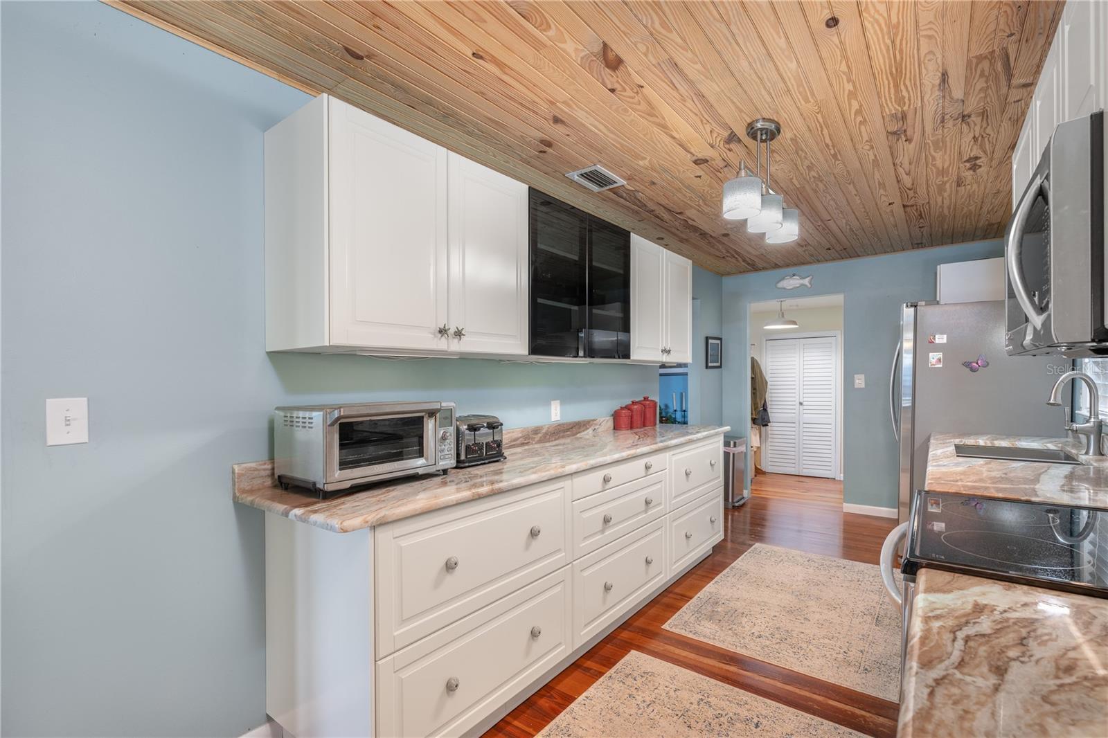 Image 23 of 44 For 2518 Fort Lane Road