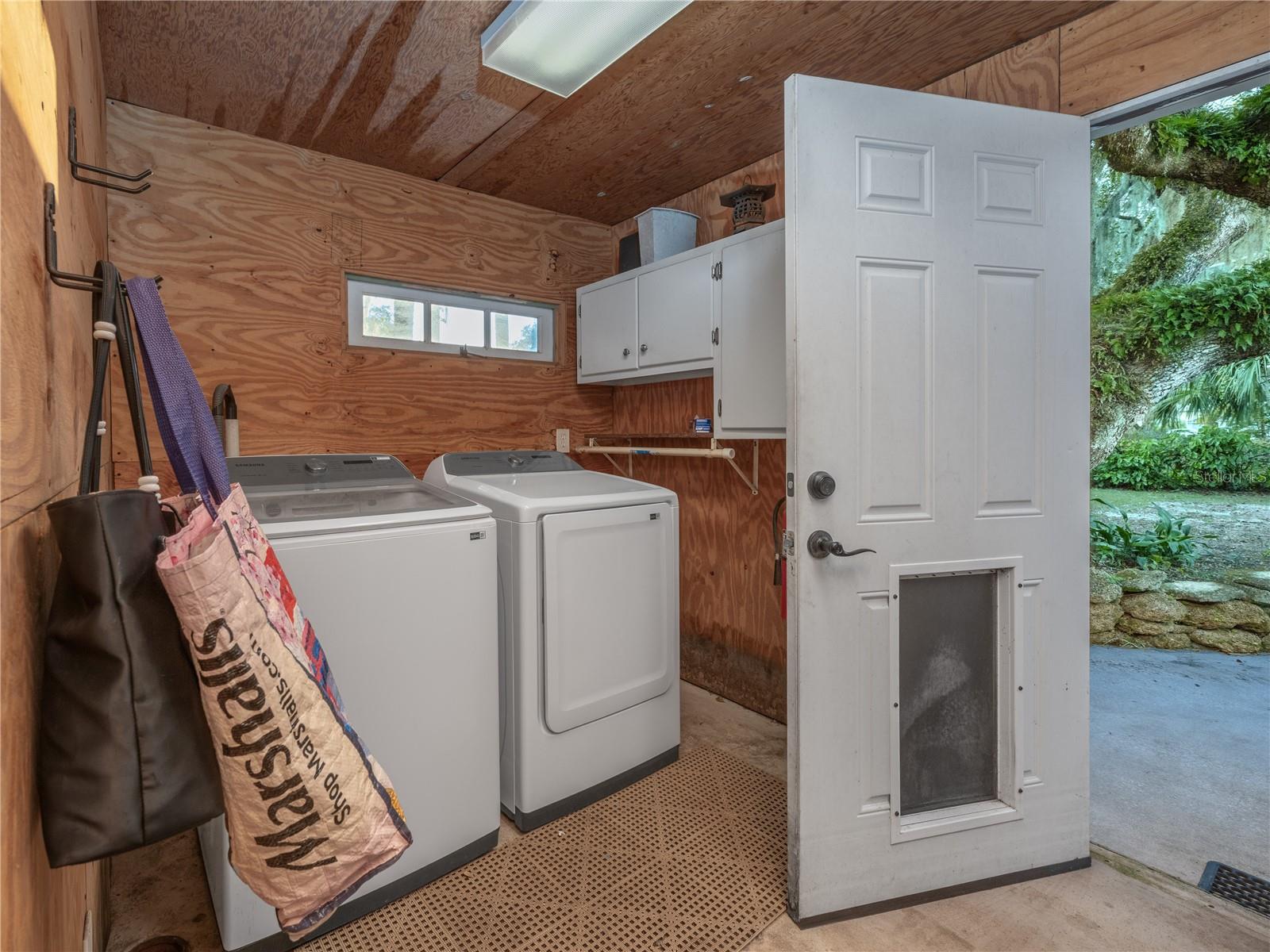 Image 38 of 44 For 2518 Fort Lane Road