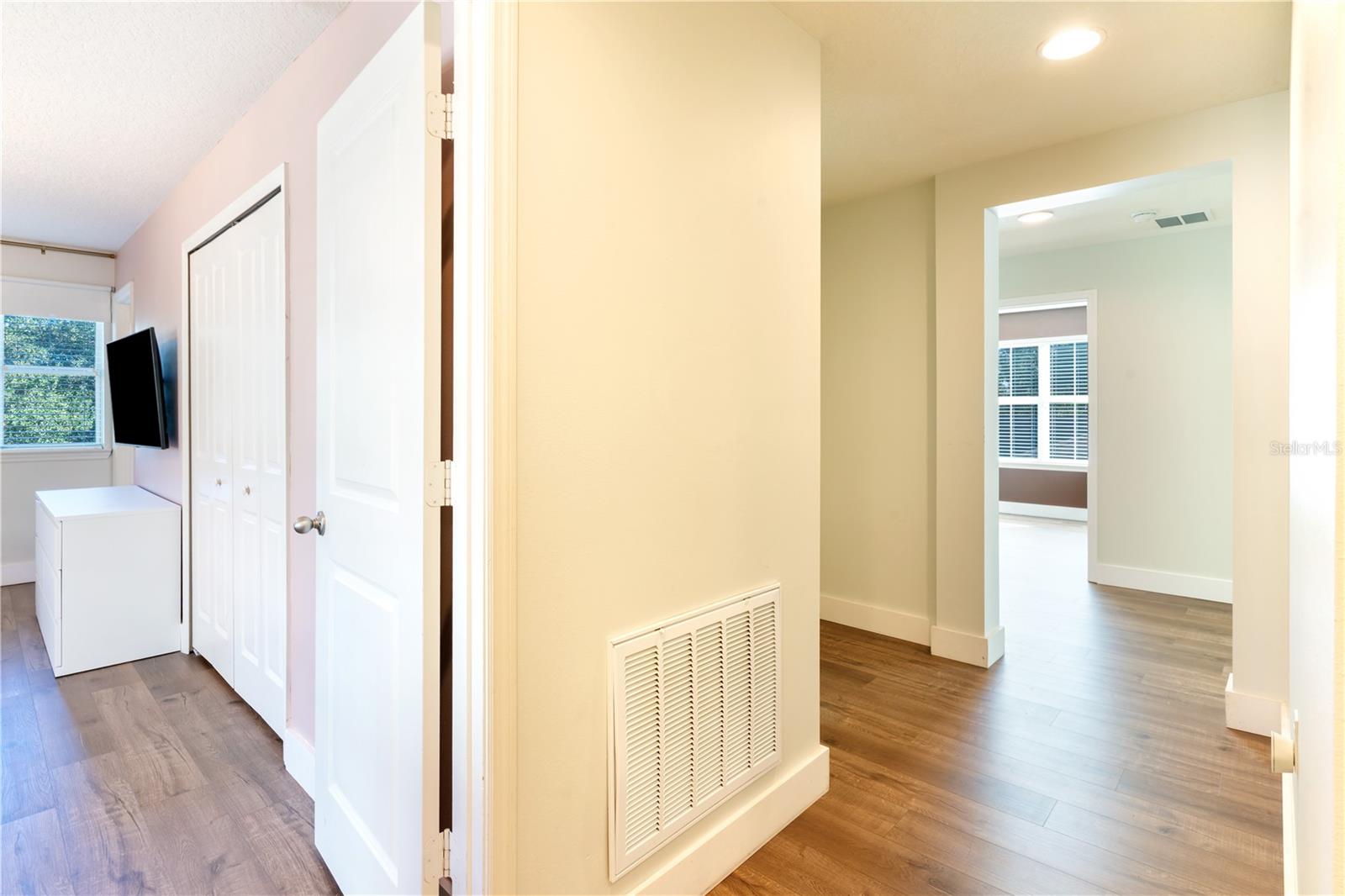 Image 14 of 62 For 11949 Verrazano Dr Drive