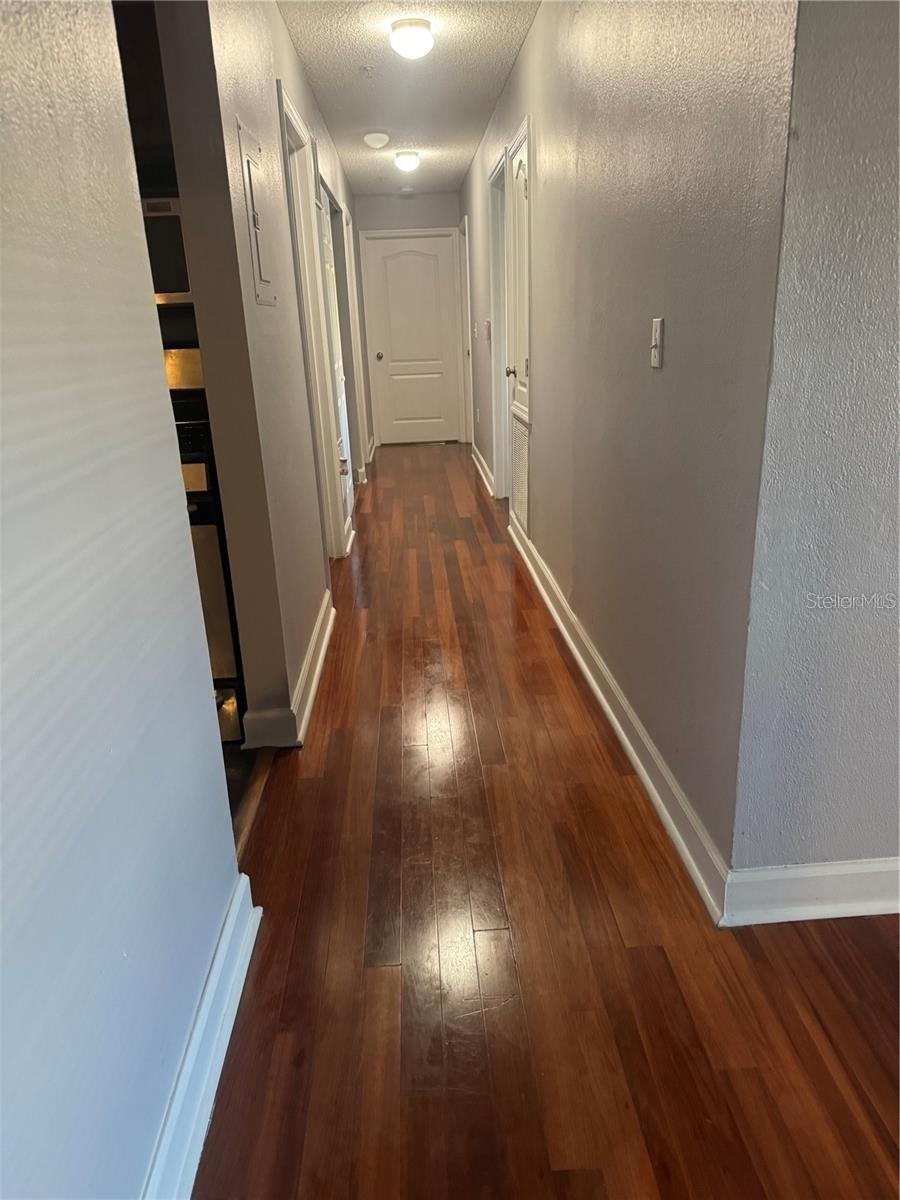 Image 10 of 26 For 2071 Dixie Belle Drive B