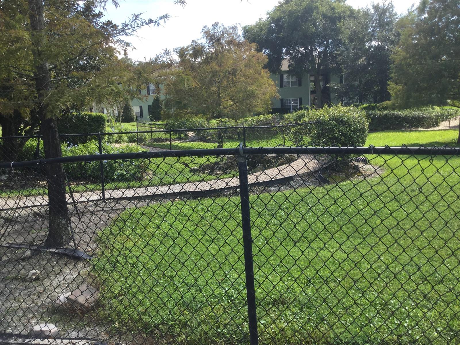 Image 22 of 26 For 2071 Dixie Belle Drive B