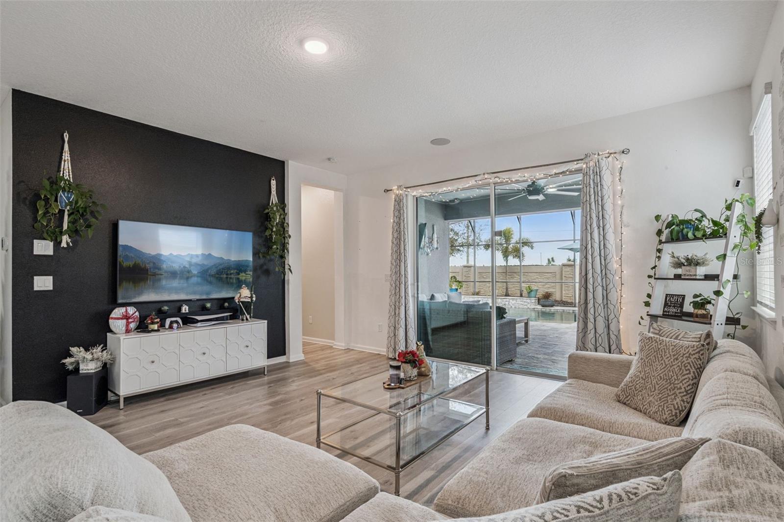 Image 11 of 55 For 16256 Misty Hills Avenue