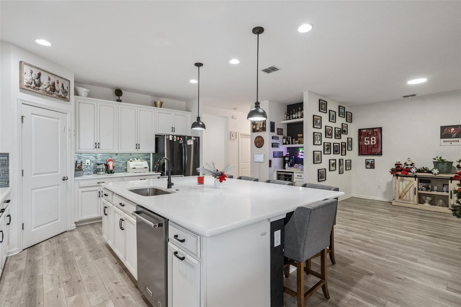 Image 17 of 55 For 16256 Misty Hills Avenue