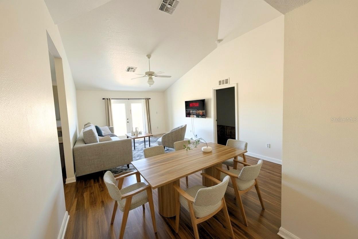 Image 11 of 32 For 1500 Kayuni Drive