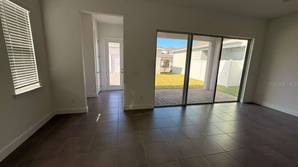 Image 7 of 31 For 12572 Westhaven Oak Drive