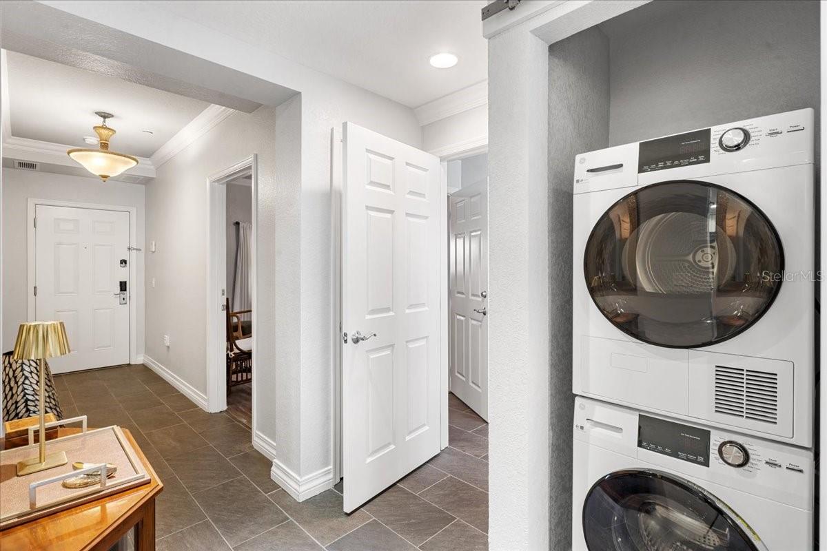 Image 12 of 31 For 7658 Whisper Way 402