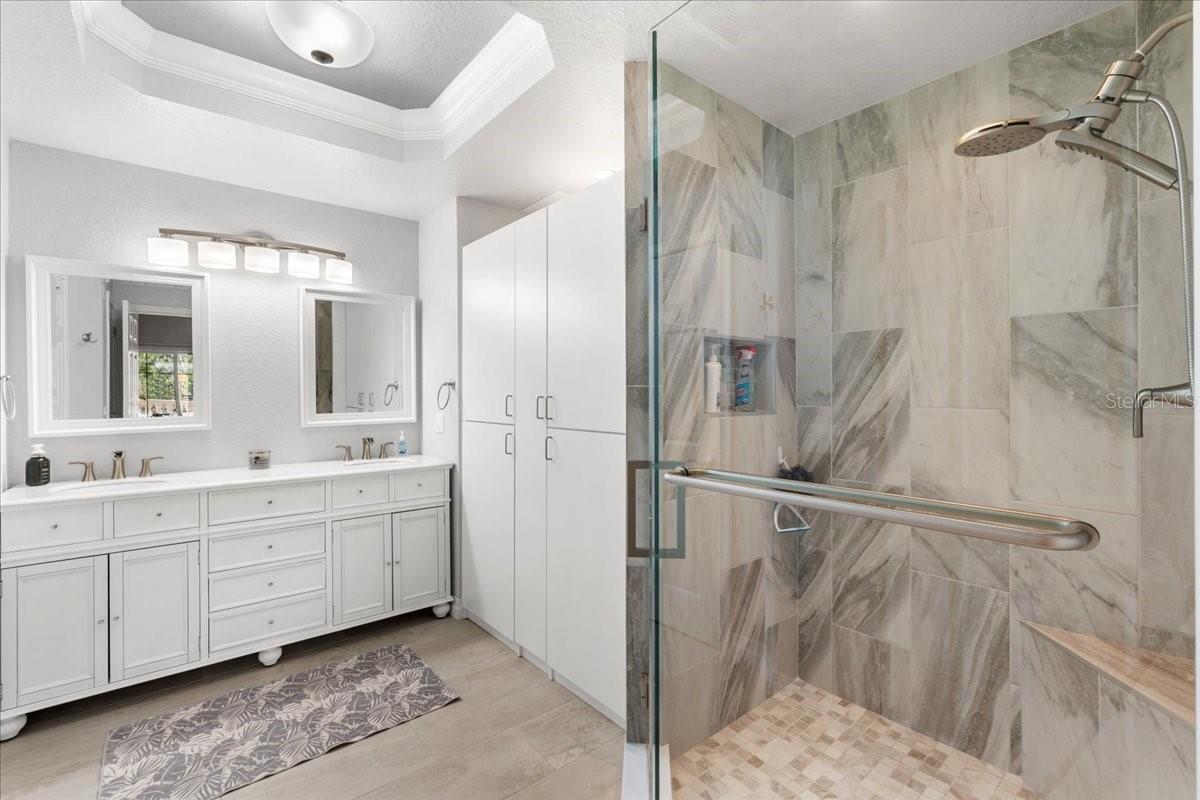 Image 15 of 31 For 7658 Whisper Way 402