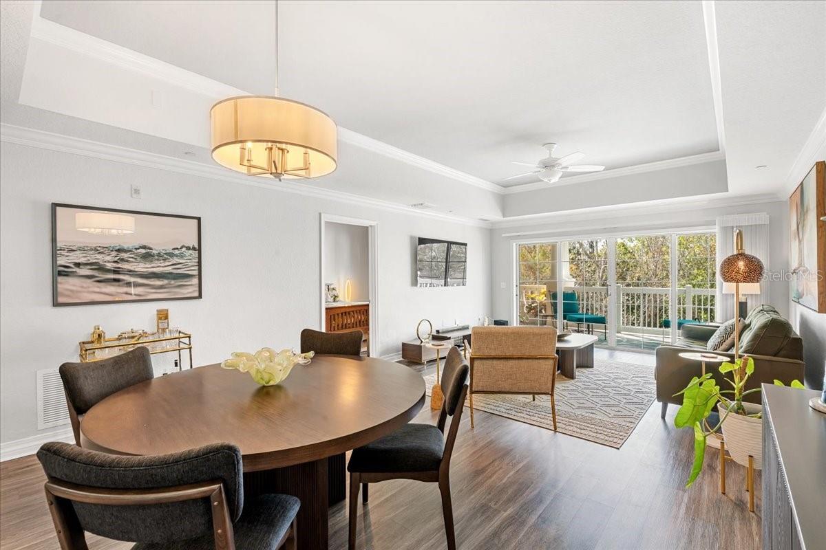 Image 5 of 31 For 7658 Whisper Way 402