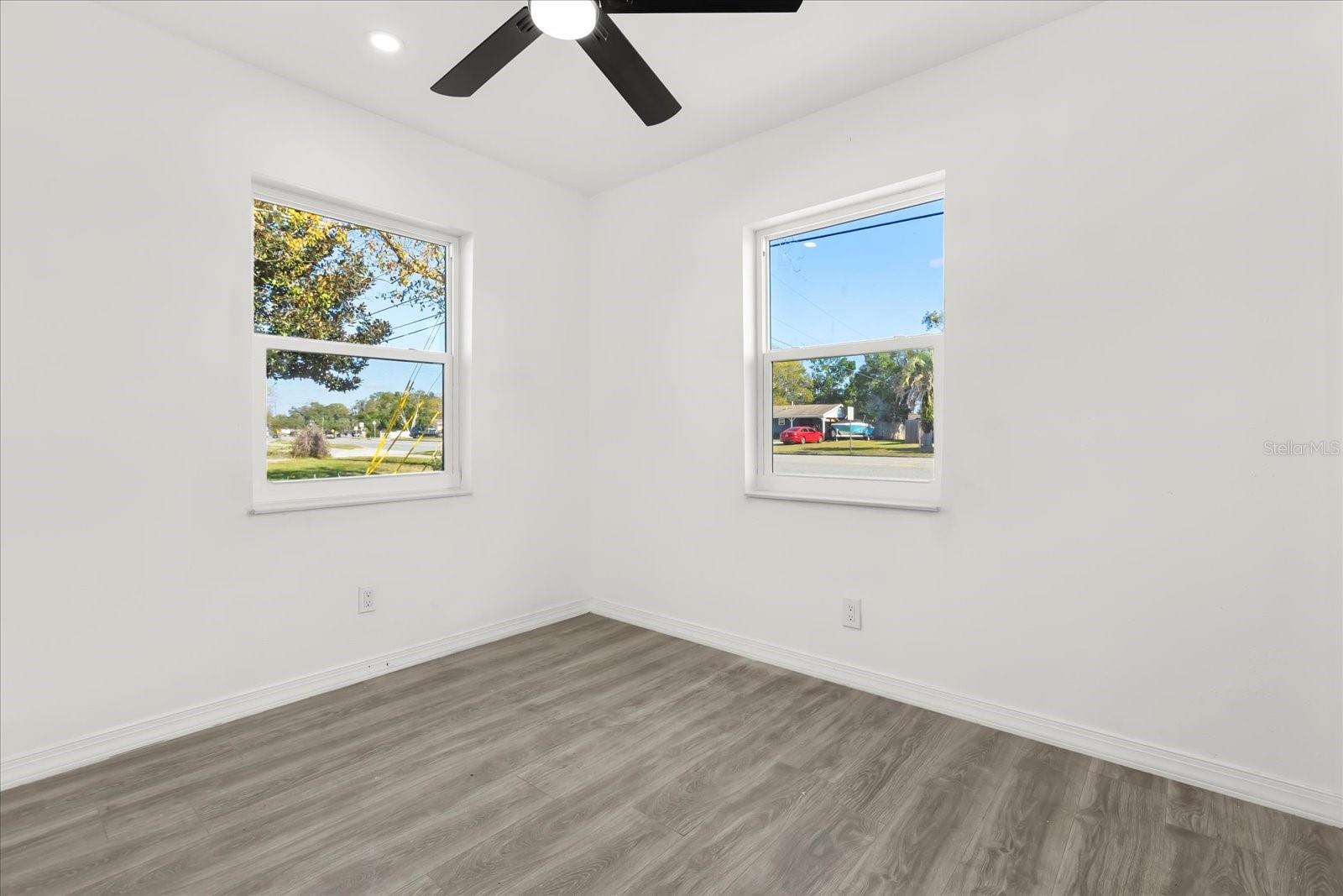 Image 12 of 25 For 1092 Deltona Boulevard