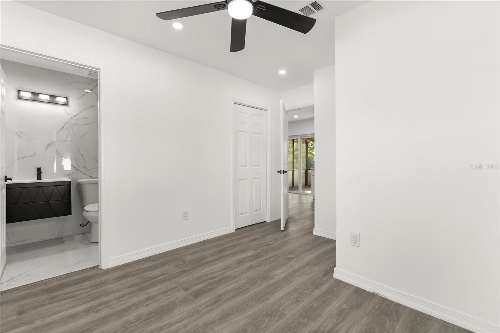 Image 14 of 25 For 1092 Deltona Boulevard