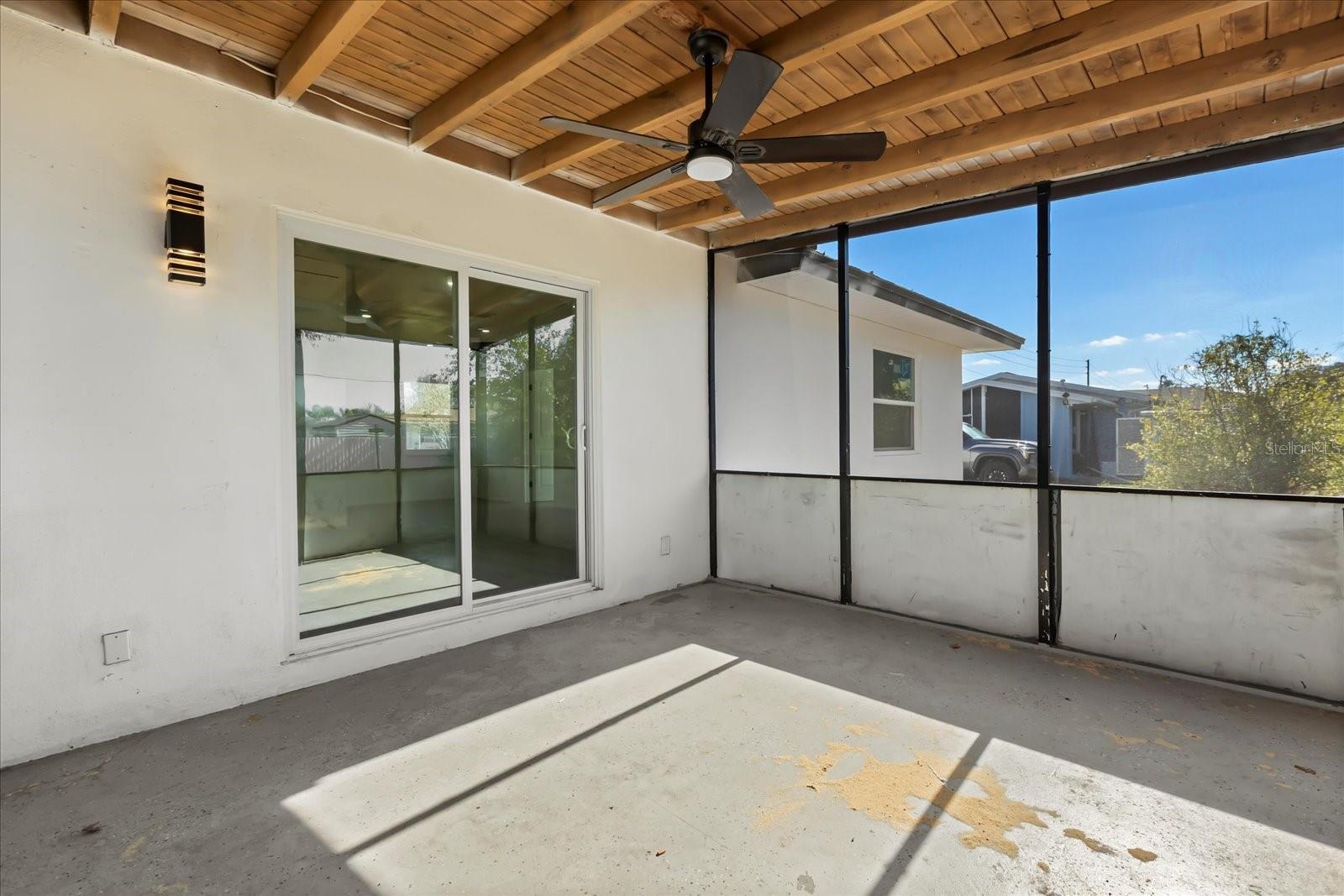 Image 18 of 25 For 1092 Deltona Boulevard