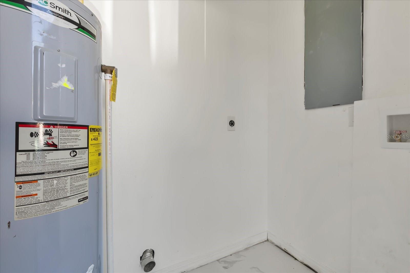 Image 19 of 25 For 1092 Deltona Boulevard