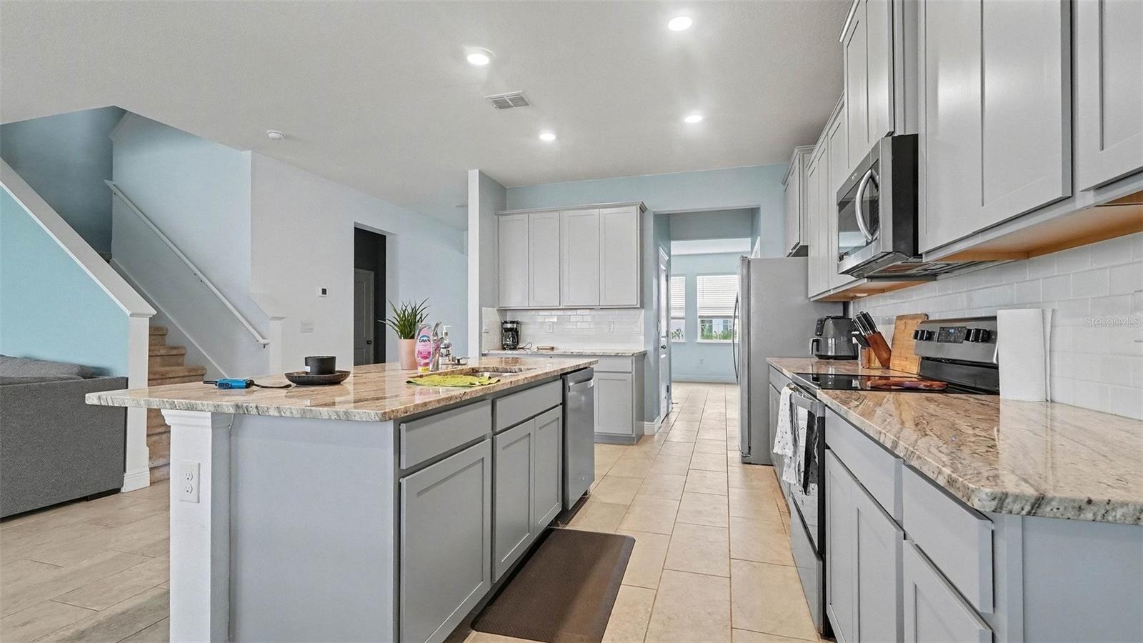 Image 13 of 32 For 5596 43rd Court