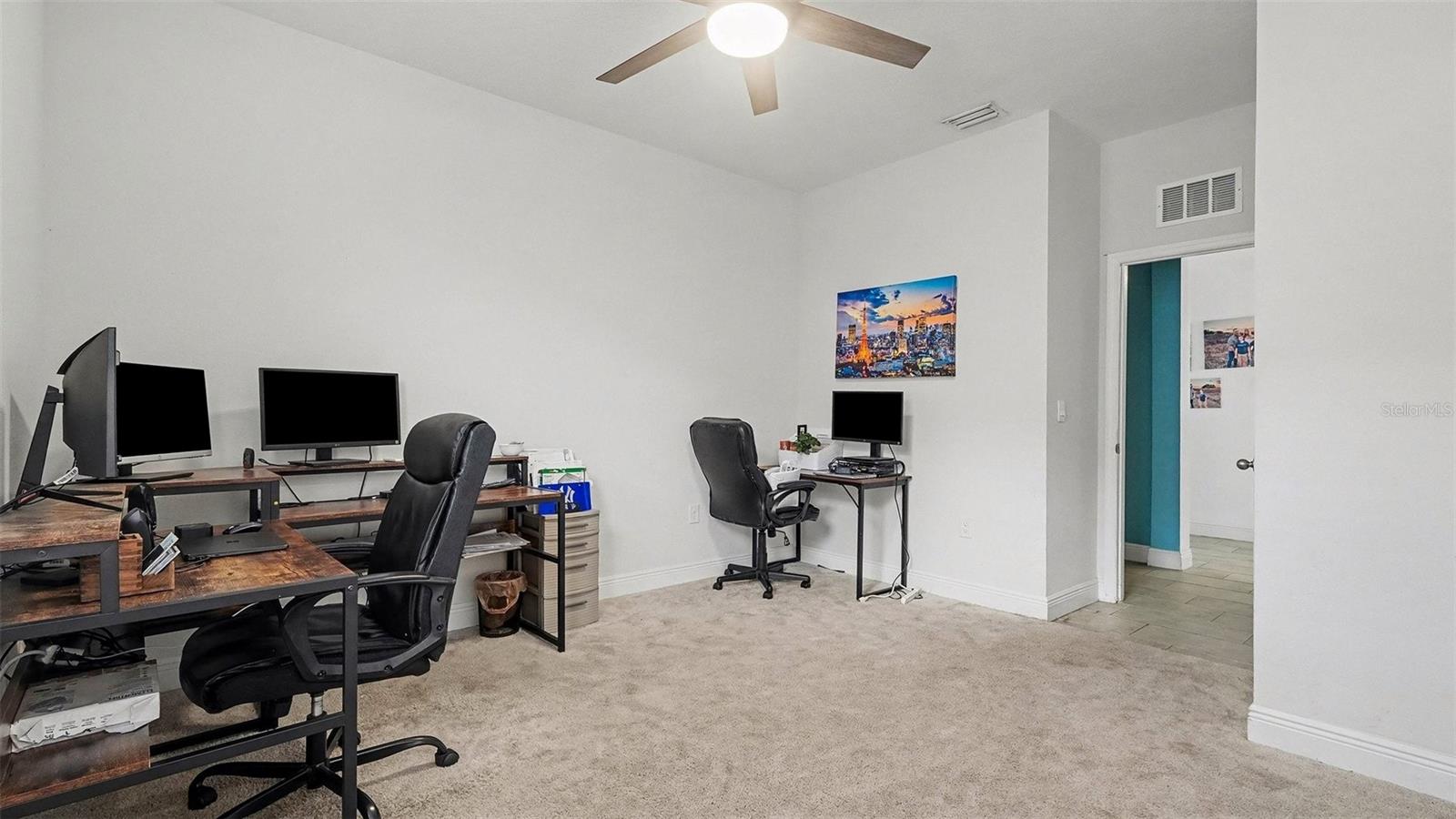 Image 19 of 32 For 5596 43rd Court