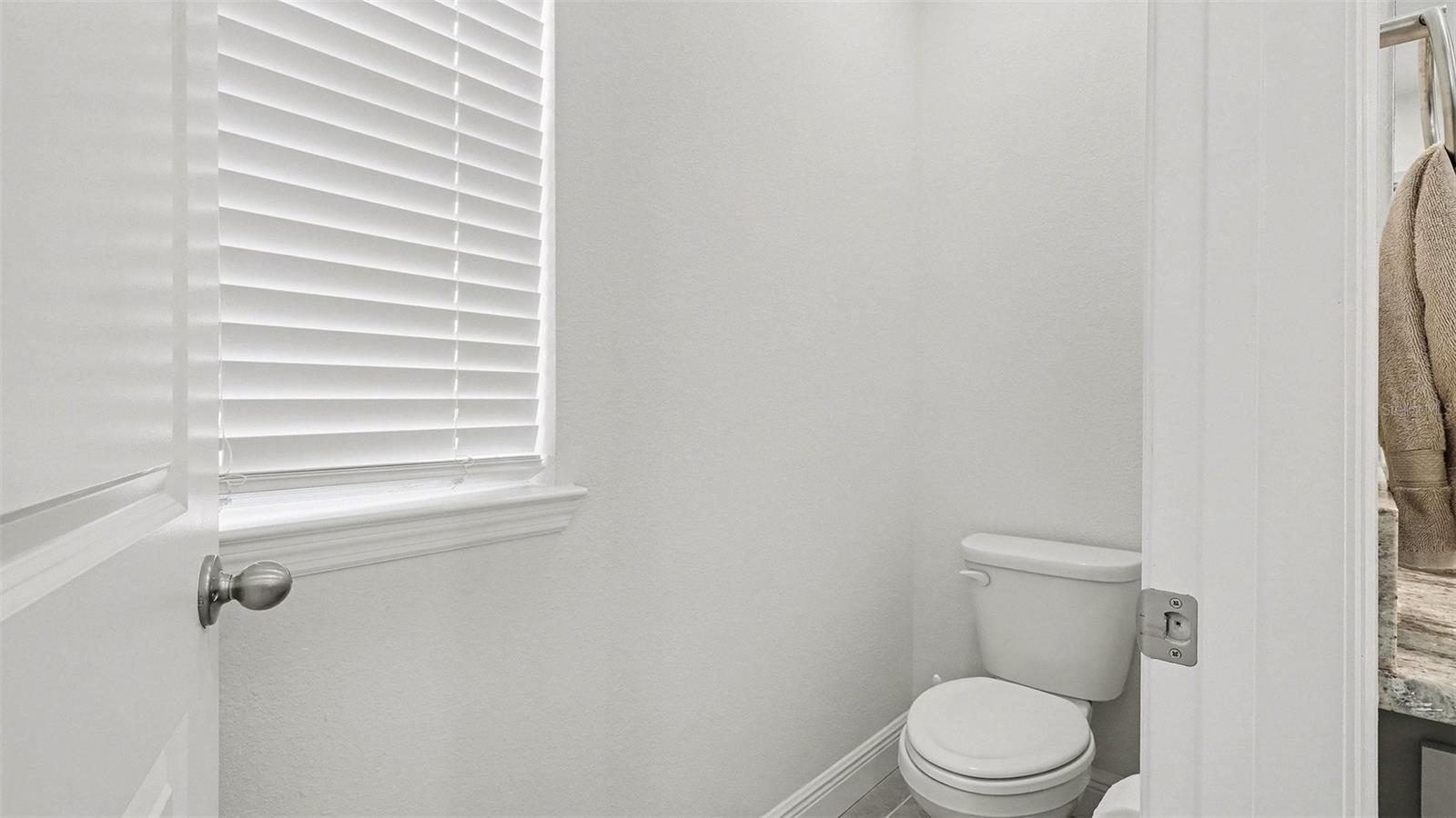 Image 37 of 52 For 5596 43rd Court