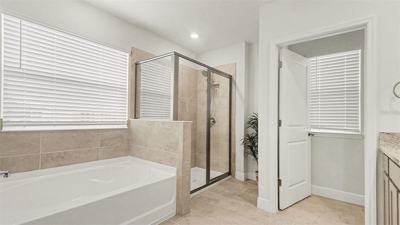 Image 43 of 52 For 5596 43rd Court