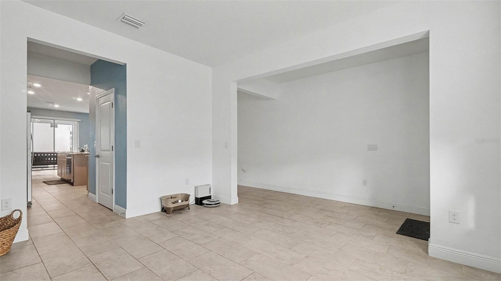 Image 5 of 32 For 5596 43rd Court