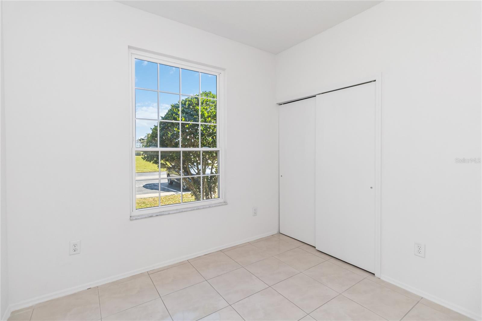 Image 15 of 28 For 13274 Summerton Drive