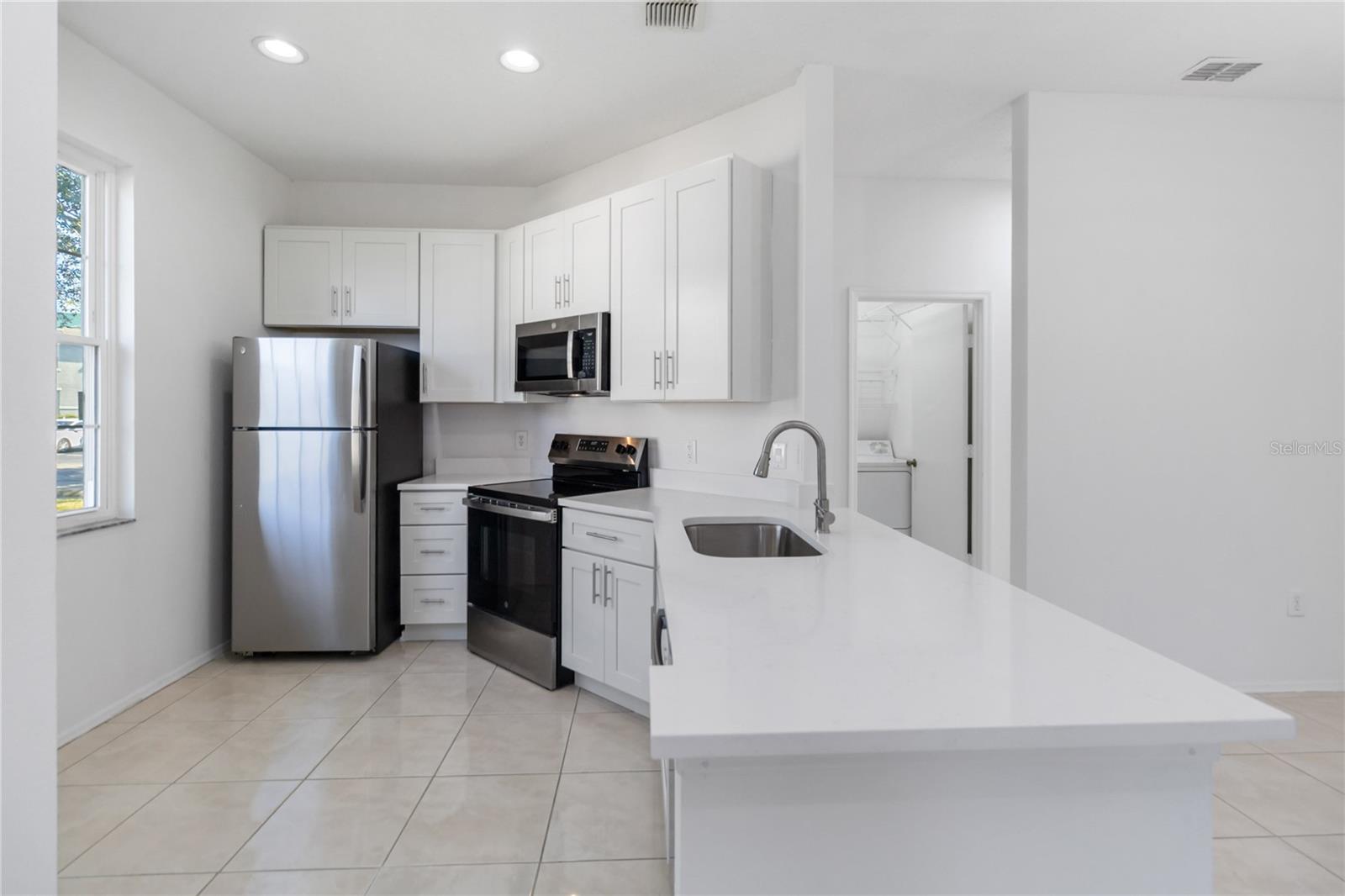 Image 6 of 28 For 13274 Summerton Drive