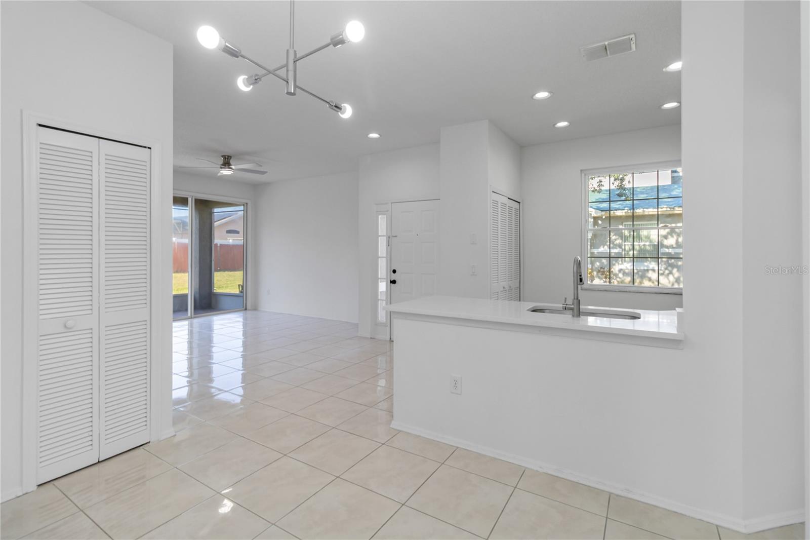 Image 7 of 28 For 13274 Summerton Drive